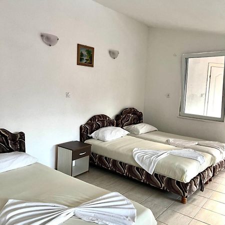 Apartments Vila Fata Ulcinj Exteriör bild